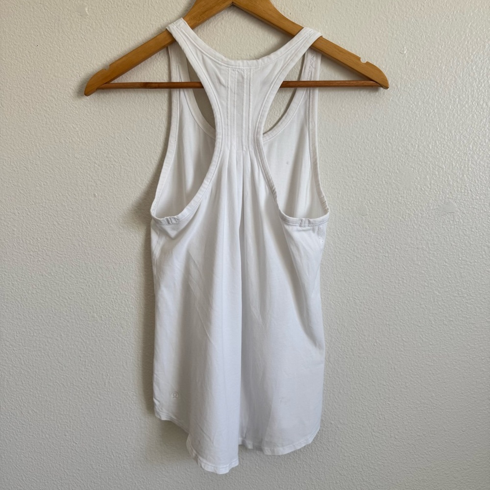 Lululemon  White Yogi Everyday Tank Size 6-8 - Picture 4 of 7